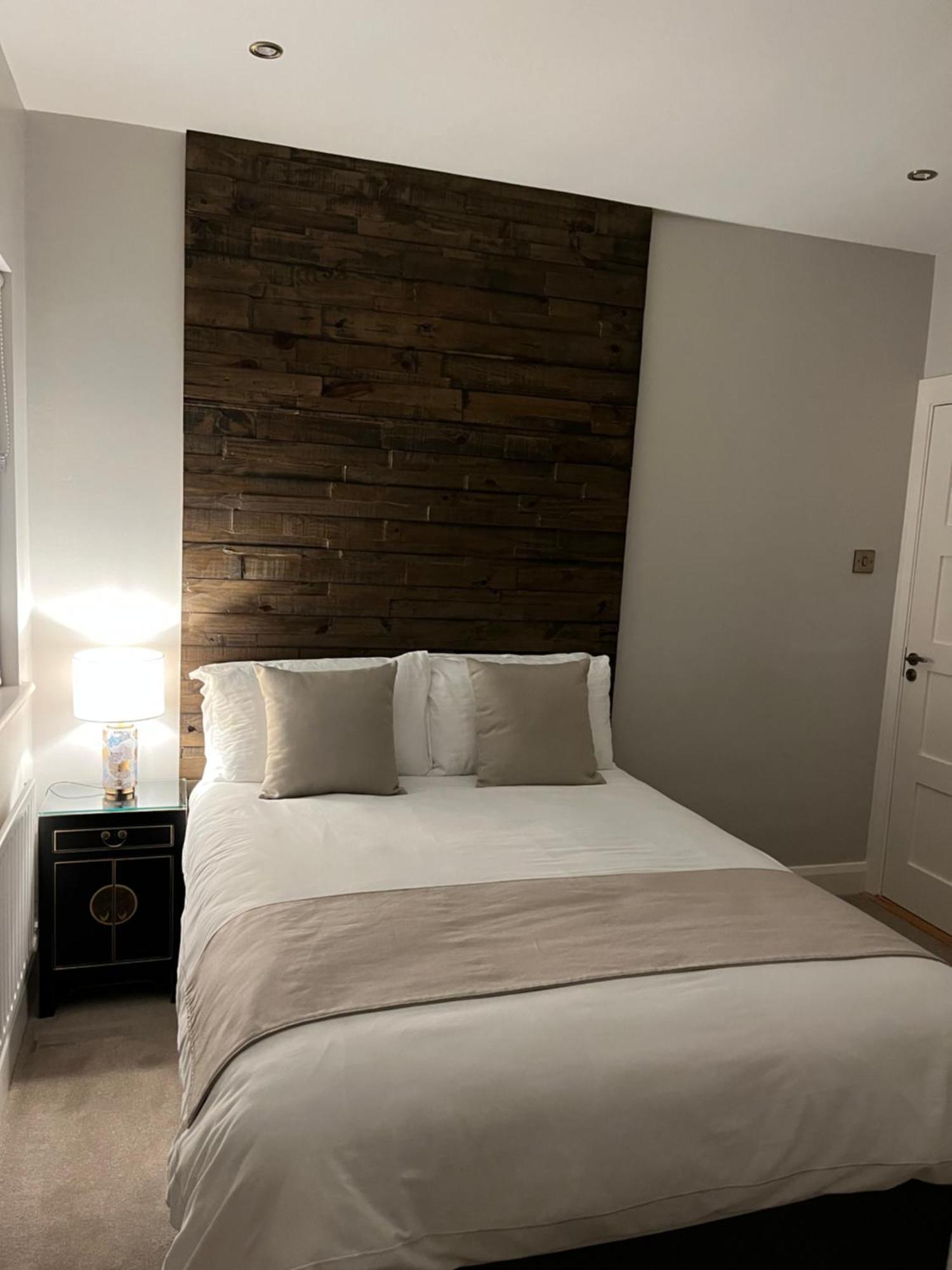 The Hillcrest, Luxury Accommodation In Castleblayney Town Kültér fotó